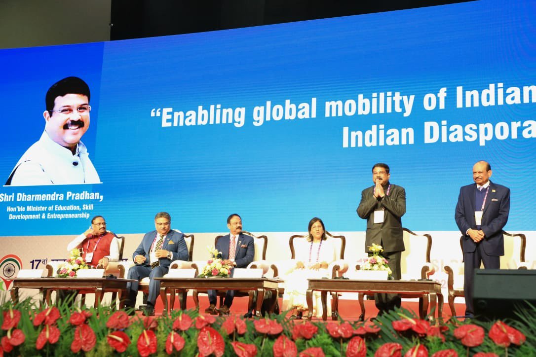 Shri Dharmendra Pradhan addresses the Plenary Session on Enabling ...