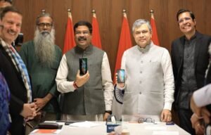 Shri Dharmendra Pradhan with Shri Ashwini Vaishnaw successfully tests the ‘BharOS’, a Made in India mobile operating system developed by IIT Madras
