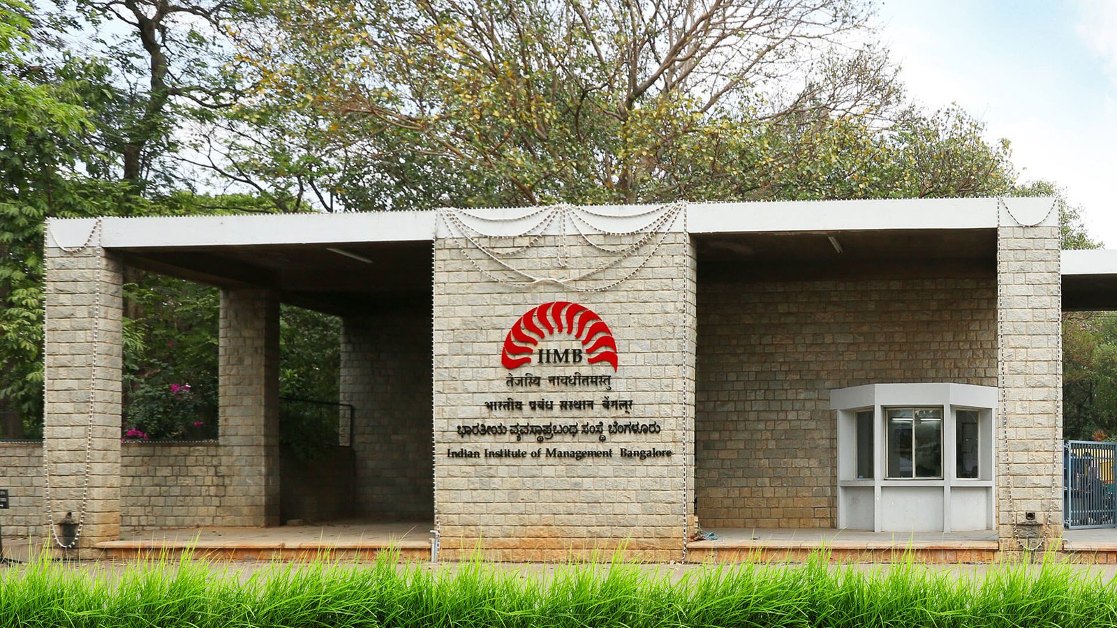 Iim Bangalore Reclaims Title As India’s Top Business School: Qs 