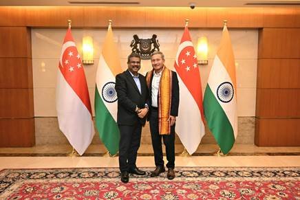 Shri Dharmendra Pradhan meets Singapore’s Prime Minister H.E. Lawrence Wong: India and Singapore strengthening partnership through ‘Talent, Resource & Market’