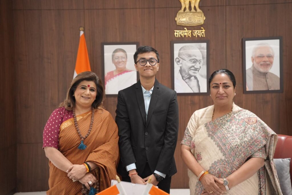 Delhi CM felicitated MPS topper Govind Ranuka for scoring 99.4% in 12th
