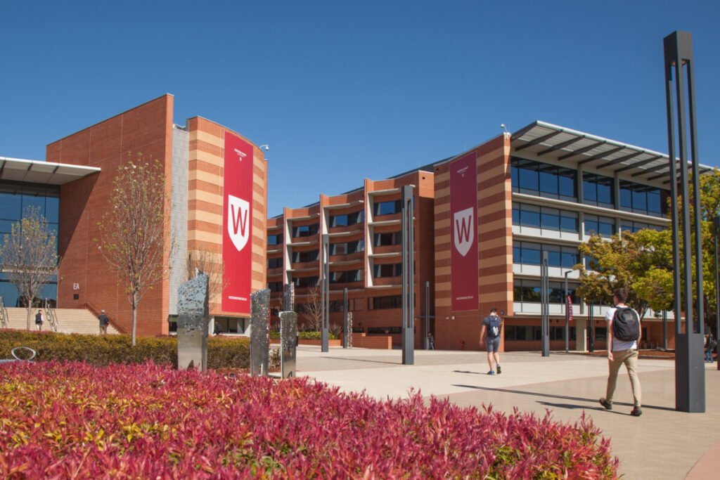Western Sydney University invites application for VC’s Academic Excellence UG Scholarship