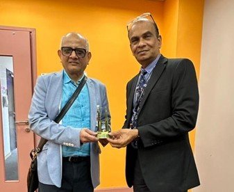 Vivekanand Business School Signs MoU with INTI International University, Malaysia