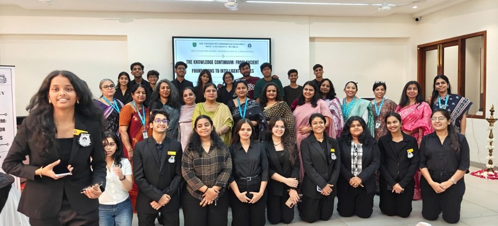 Conference at the H R College of Commerce and Economics on “The Knowledge Continuum: From Ancient Foundations to Intelligent Futures”