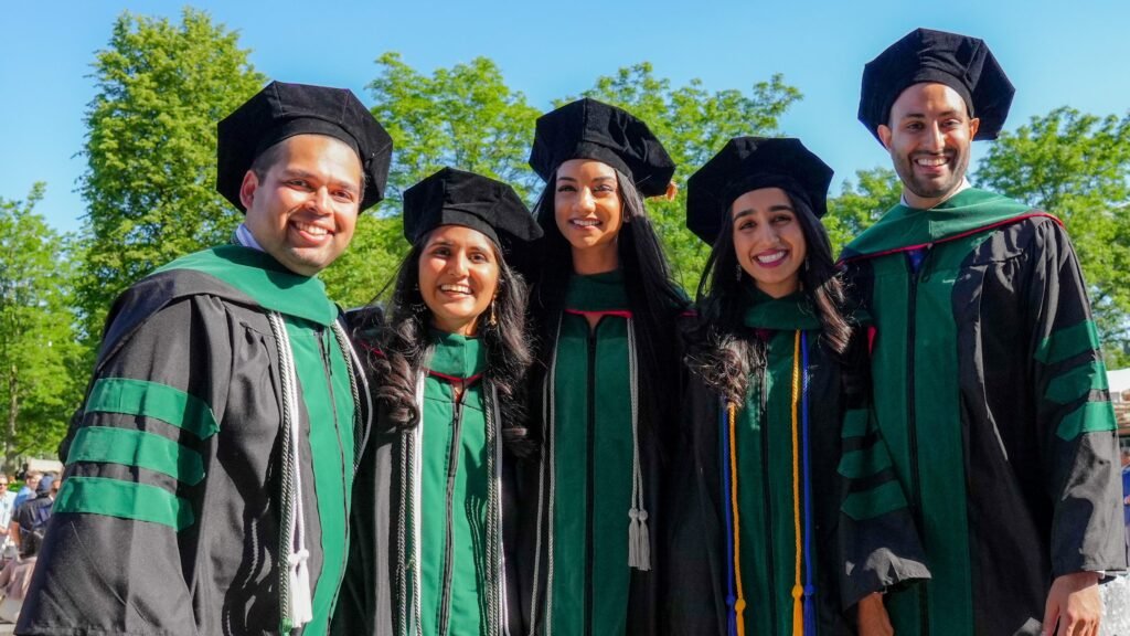 Preparing Globally Ready Doctors: St. George’s University Shares What UK Clinical Rotations Offer Medical Students