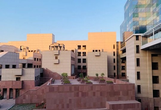 IIM Udaipur Launches Digital BBA, Opens Global Opportunities