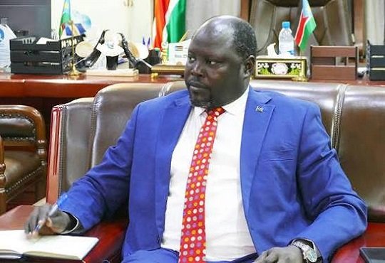 Higher Education Ministry Plans University Fee Cuts, Staff Support