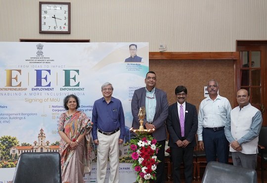 IIM Bangalore, Minority Affairs Ministry Sign MoUs for Innovation
