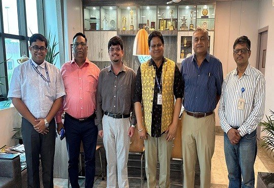 IIM Calcutta Innovation Park, AIMK Join Hands to Boost Startups