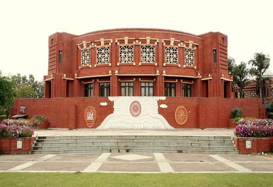 IIM Lucknow Launches Family Business MBA for July 2027